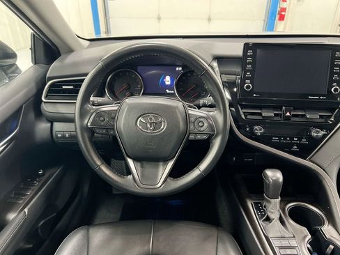 Used 2024 Toyota Camry XSE image 11