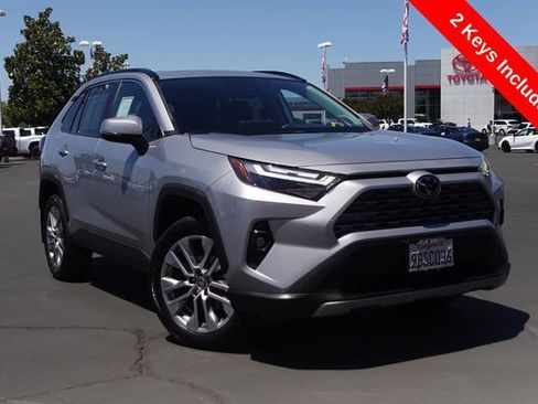 Certified 2022 Toyota RAV4 Limited FWD image 2
