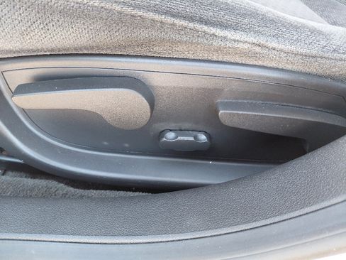 Used 2011 Chevrolet Impala LS image 14