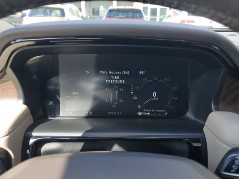 Certified 2021 Lincoln Nautilus Reserve image 20