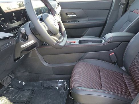 New 2026 Nissan Kicks SR w/ SR Premium Package image 14