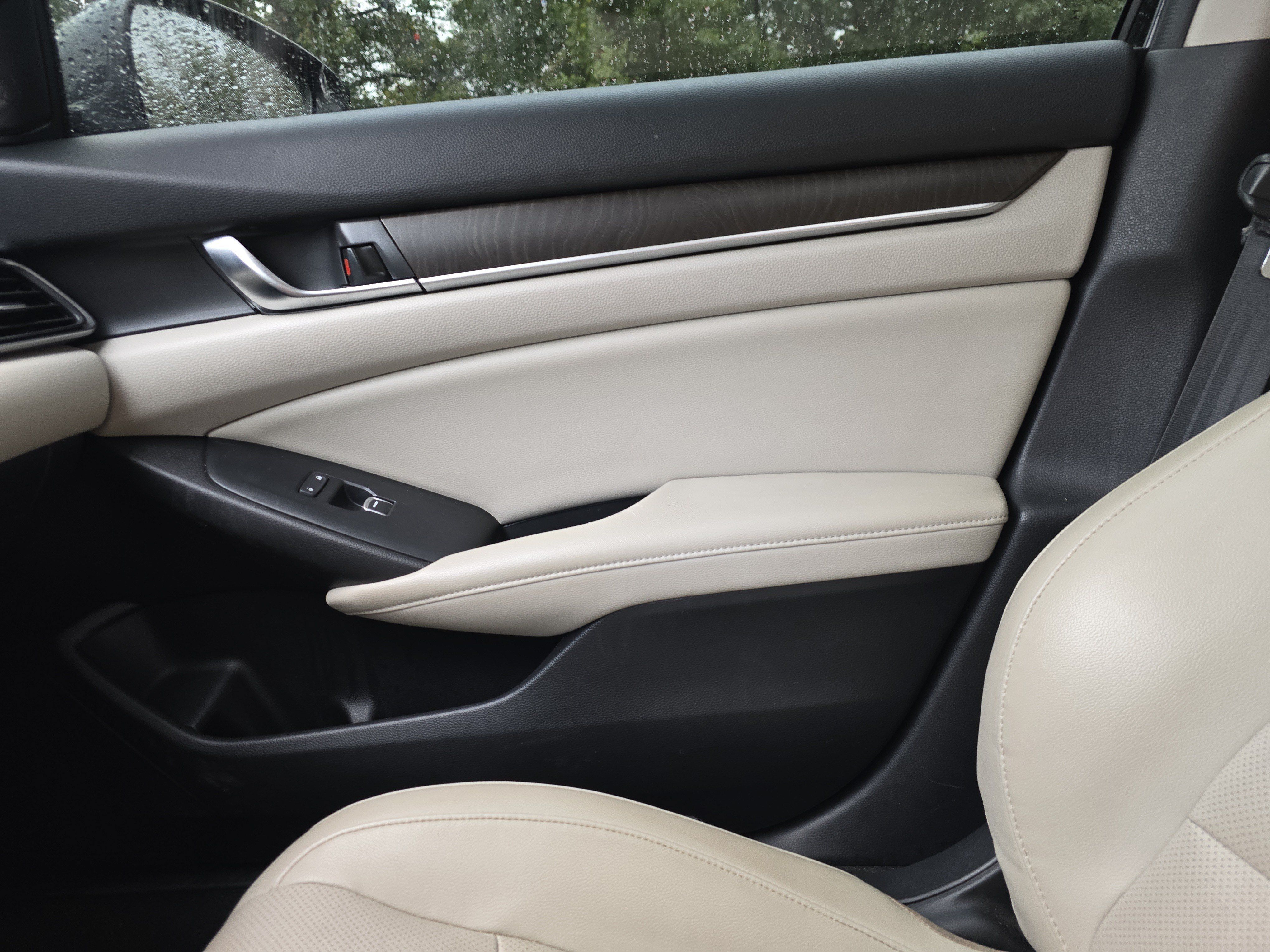 Used 2018 Honda Accord EX-L image 31