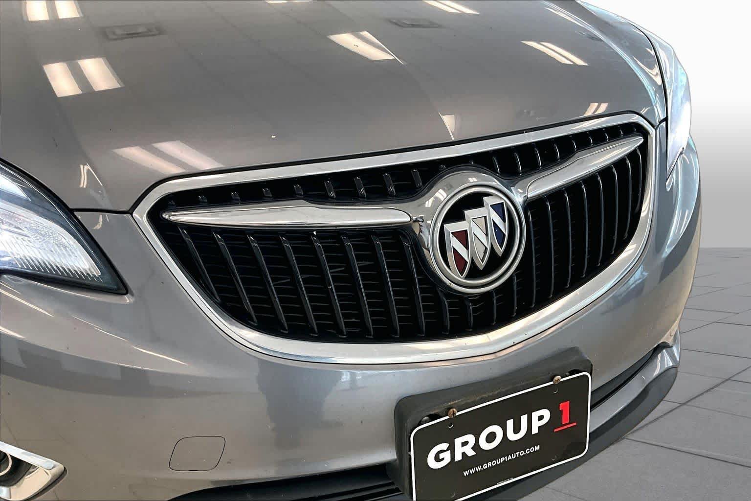 Used 2020 Buick Envision Essence w/ LPO, Cargo Package FWD image 27