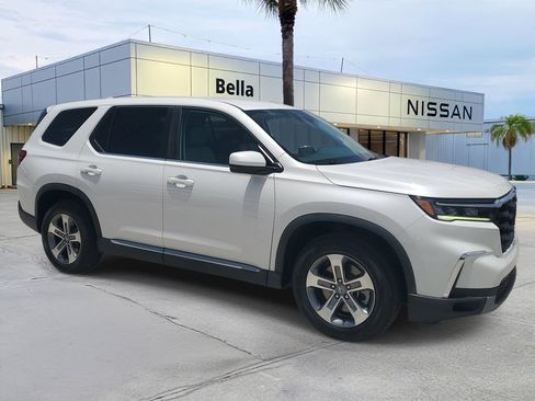 Used 2023 Honda Pilot EX-L image 8