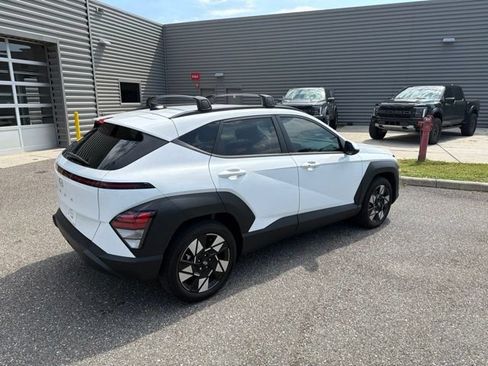Certified 2024 Hyundai Kona SEL FWD image 4
