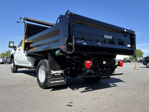 New 2026 GMC Sierra 3500 Pro w/ Convenience Package AWD/4WD image 8