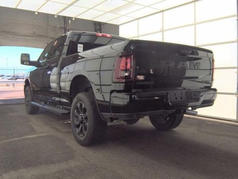 Used 2026 RAM 2500 Big Horn AWD/4WD image 4