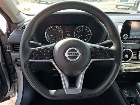 Used 2021 Nissan Sentra S image 13