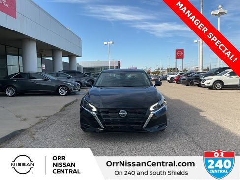 Certified 2025 Nissan Altima 2.5 S image 2