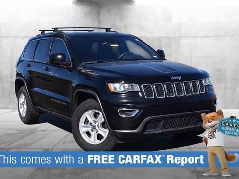 Used 2017 Jeep Grand Cherokee Laredo w/ Quick Order Package 23E image 2