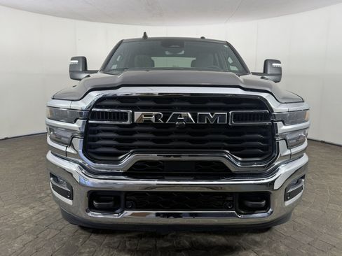 Used 2026 RAM 2500 Big Horn AWD/4WD image 2