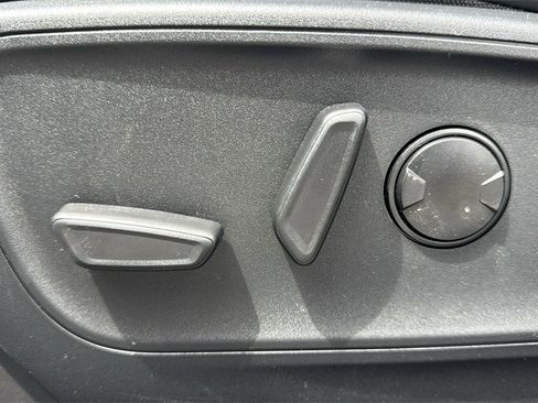 New 2025 Ford Escape ST-Line w/ Tech Pack #1 image 33