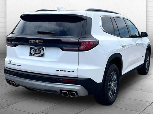 Used 2025 GMC Acadia Elevation AWD/4WD image 14