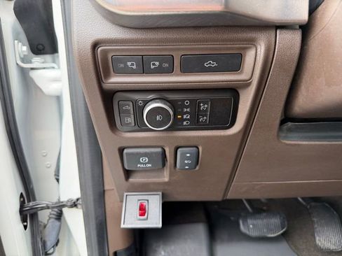 Used 2023 Ford F150 King Ranch w/ Equipment Group 601A High AWD/4WD image 14