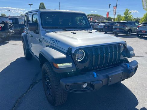 Used 2023 Jeep Wrangler Unlimited AWD/4WD image 5