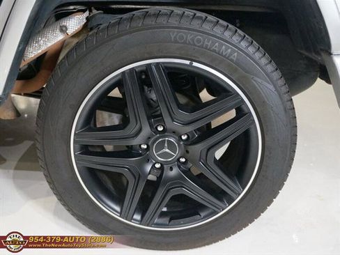 Used 2004 Mercedes-Benz G 500 image 16