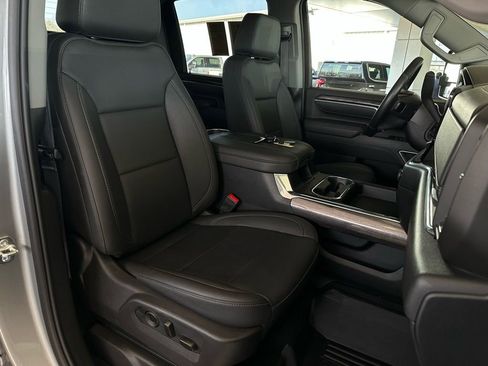 Used 2025 Chevrolet Silverado 2500 LTZ w/ LTZ Premium Texas Edition image 18