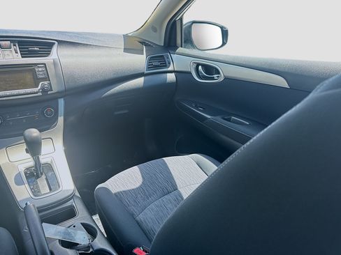 Used 2015 Nissan Sentra SV w/ Style Package FWD image 21
