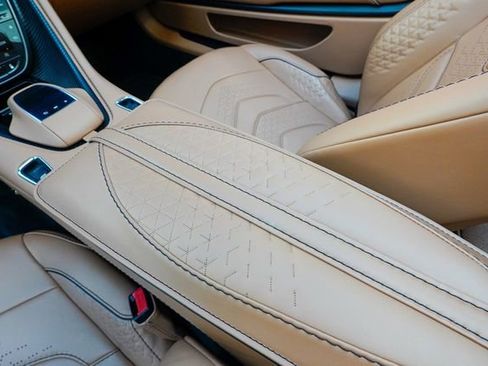 Used 2023 Aston Martin DBS Volante image 72
