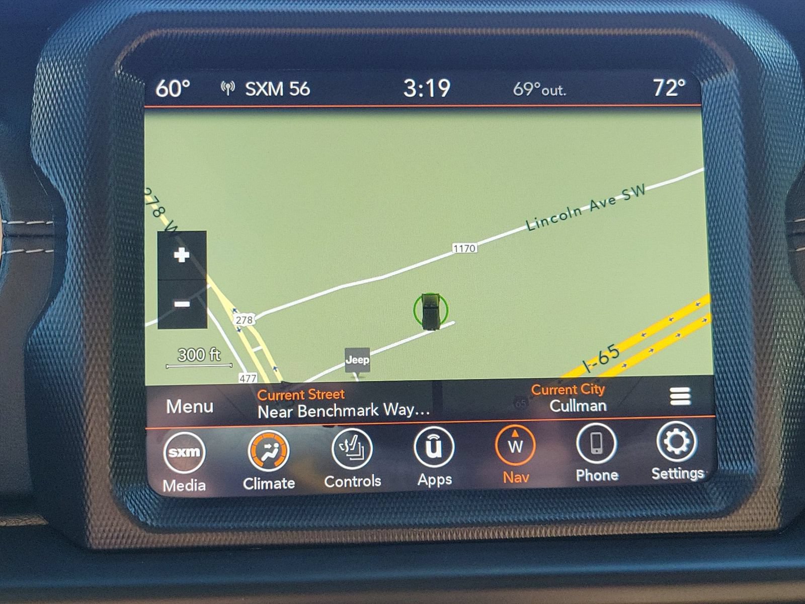Used 2020 Jeep Wrangler Unlimited Sahara AWD/4WD image 18