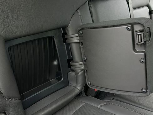 Used 2025 GMC Sierra 3500 Denali w/ Denali Reserve Package image 43