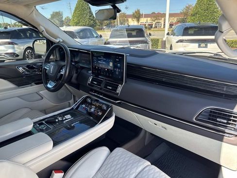 Used 2022 Lincoln Navigator L Black Label image 22