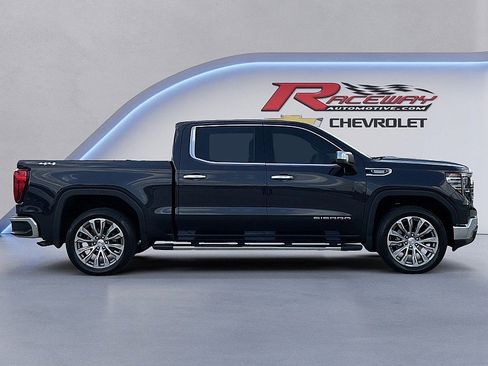Used 2024 GMC Sierra 1500 SLT w/ SLT Premium Plus Package image 3