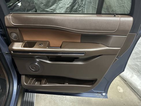 Used 2022 Ford Expedition Max King Ranch AWD/4WD image 9