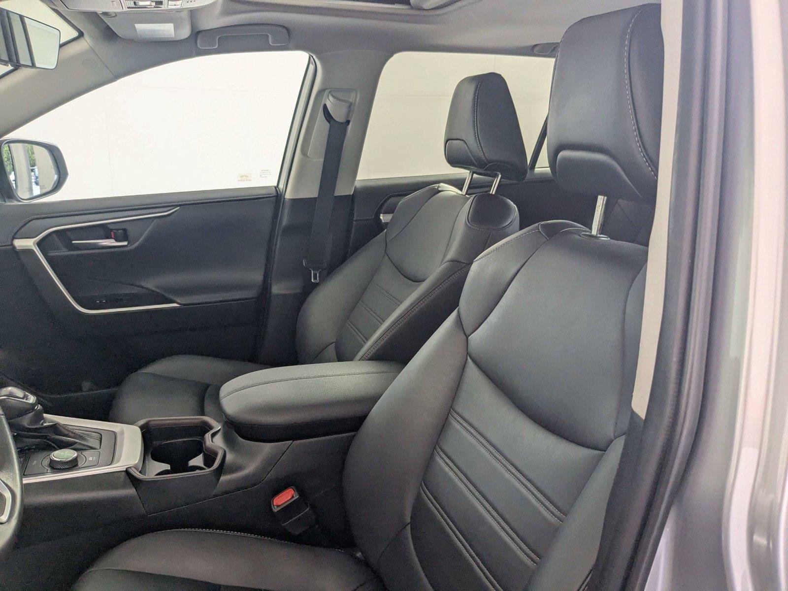 Used 2021 Toyota RAV4 Limited AWD/4WD image 14