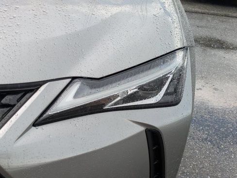 Used 2021 Lexus UX 200 w/ Premium Package FWD image 10