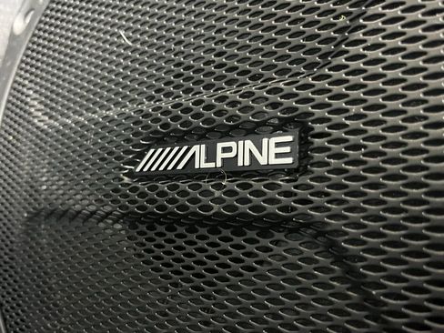 Used 2023 Jeep Wrangler Unlimited image 31