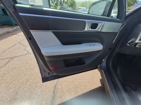 Used 2025 Hyundai Santa Fe SEL image 13