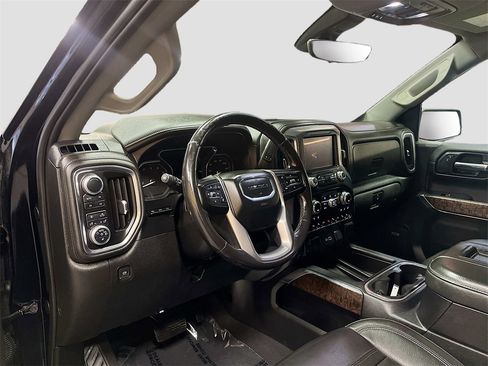 Used 2019 GMC Sierra 1500 Denali w/ Denali Ultimate Package image 9