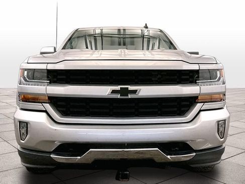 Used 2018 Chevrolet Silverado 1500 LT w/ All Star Edition AWD/4WD image 4