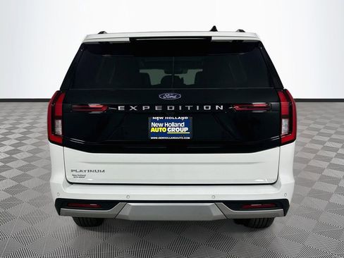 New 2026 Ford Expedition Platinum w/ Platinum Ultimate Package AWD/4WD image 9