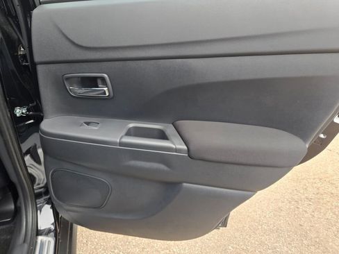 Used 2026 Mitsubishi Outlander Sport ES AWD/4WD image 8