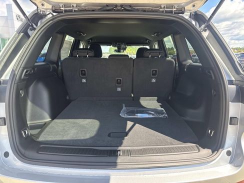 New 2026 Jeep Grand Cherokee Laredo RWD image 8