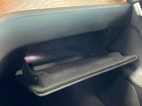 Used 2020 Tesla Model S Long Range Plus image 39