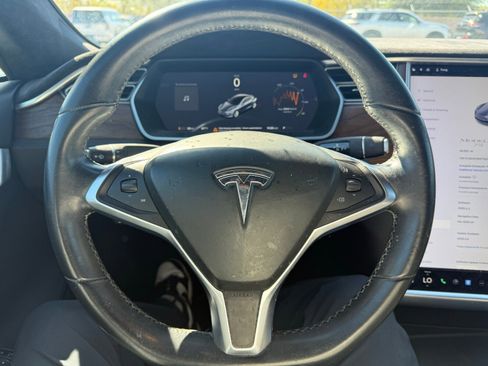 Used 2017 Tesla Model S 75 image 18