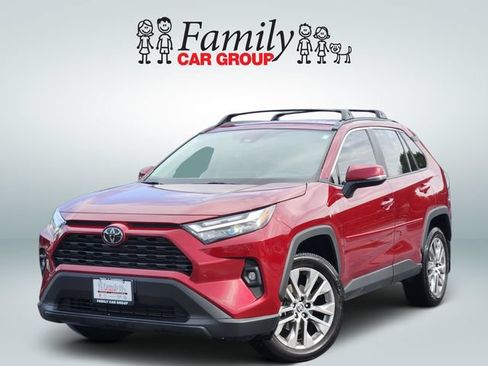 Used 2023 Toyota RAV4 XLE Premium FWD image 1
