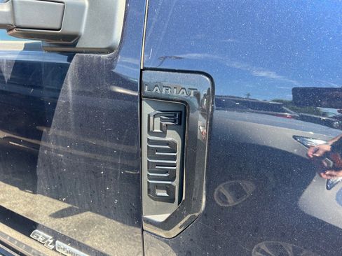 Used 2022 Ford F250 Lariat AWD/4WD image 4