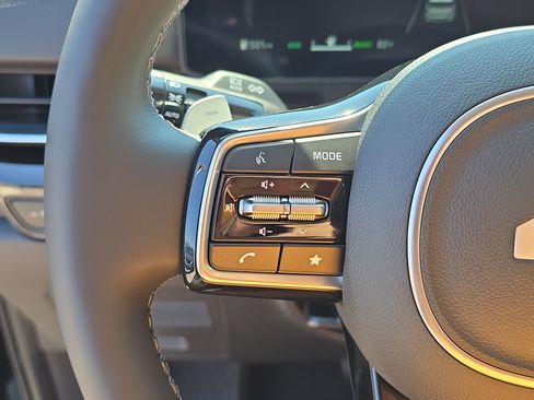 New 2026 Kia Carnival SX Prestige FWD image 32