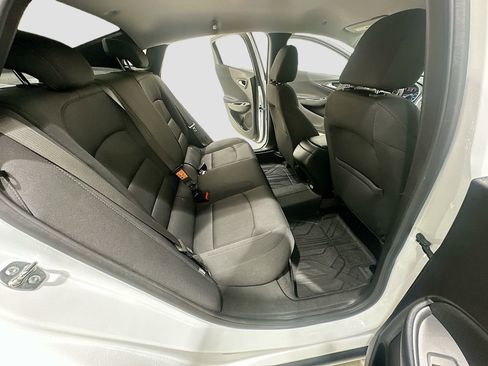 Used 2025 Chevrolet Malibu RS w/ LPO, Floor Liner Package FWD image 27