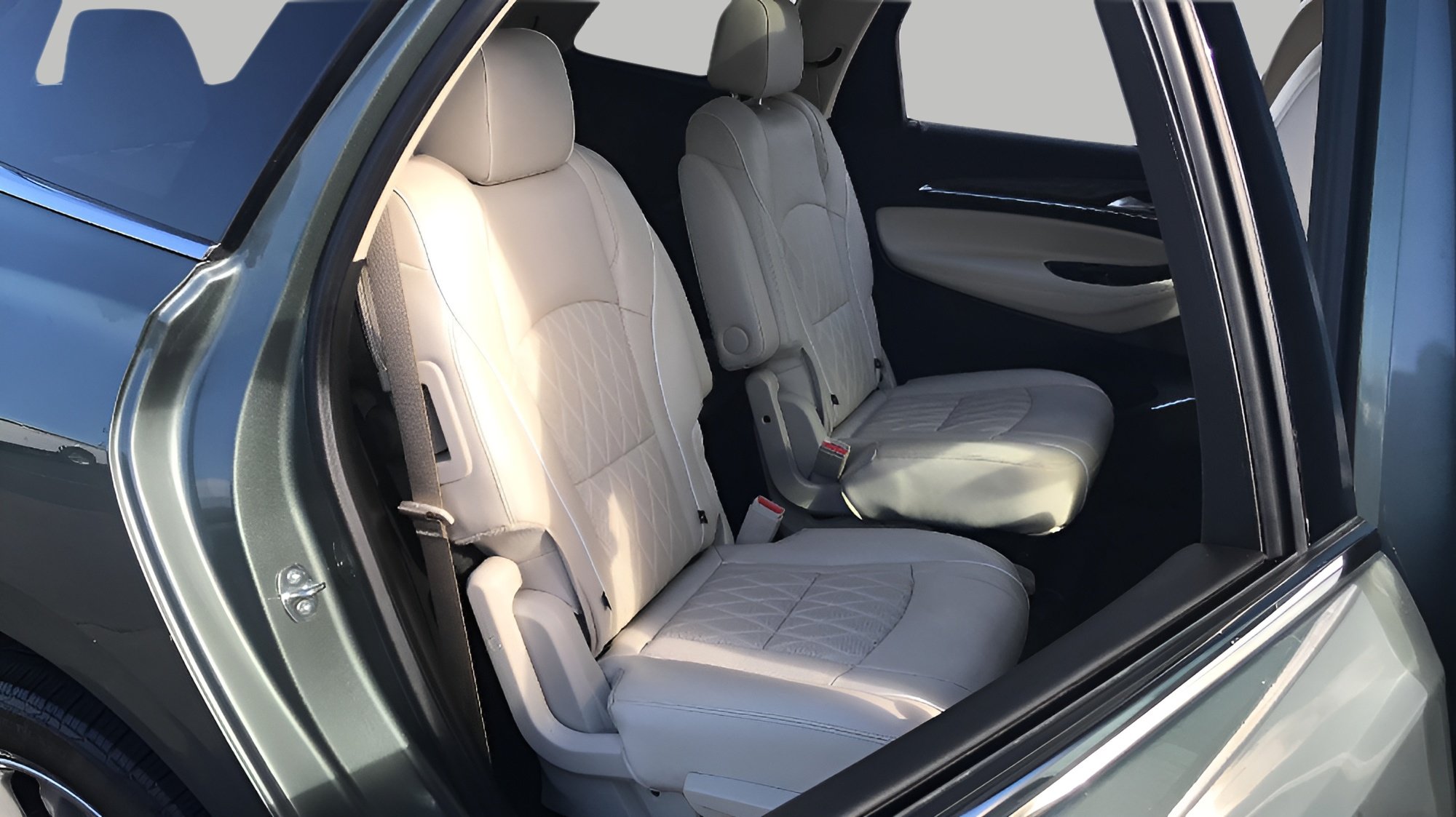 Certified 2022 Buick Enclave Avenir w/ Avenir Technology Package AWD/4WD image 18