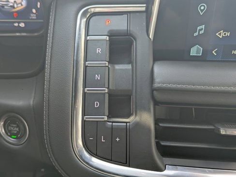 Used 2022 Chevrolet Tahoe LT AWD/4WD image 28