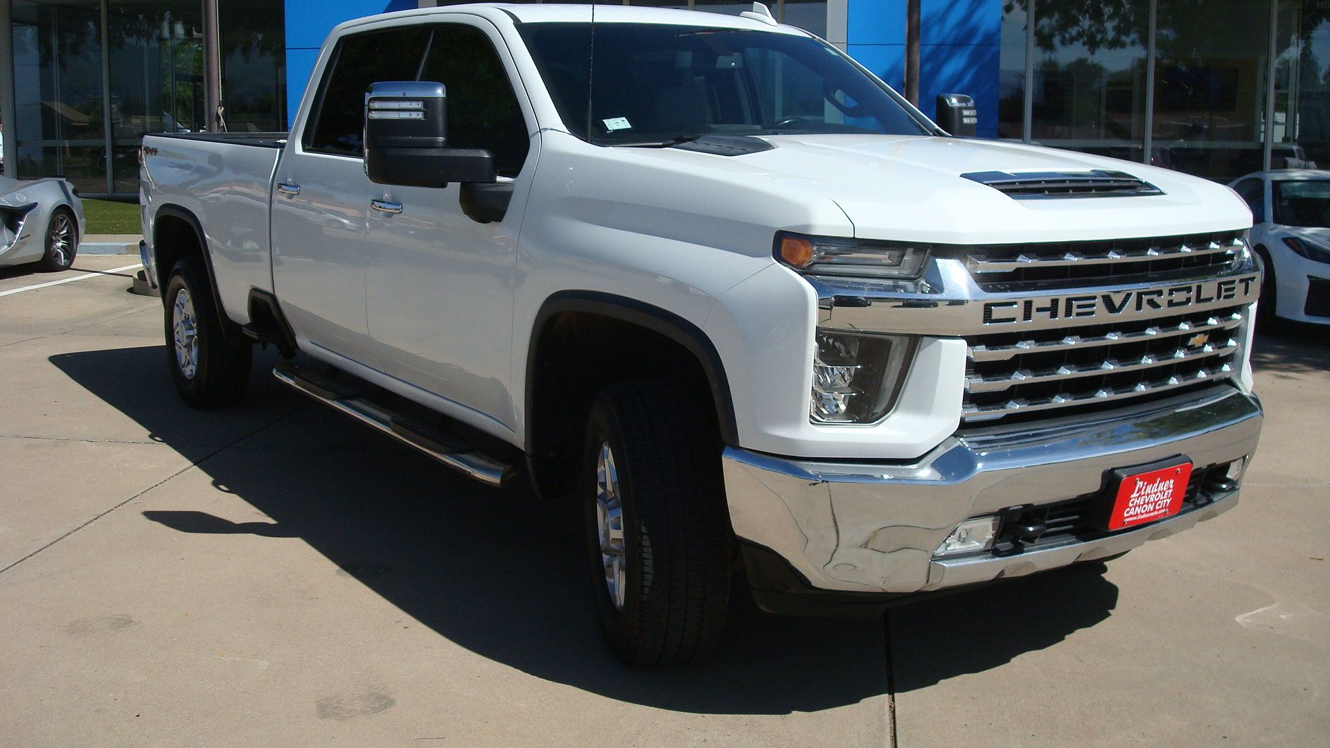 Used 2020 Chevrolet Silverado 3500 LTZ AWD/4WD image 3