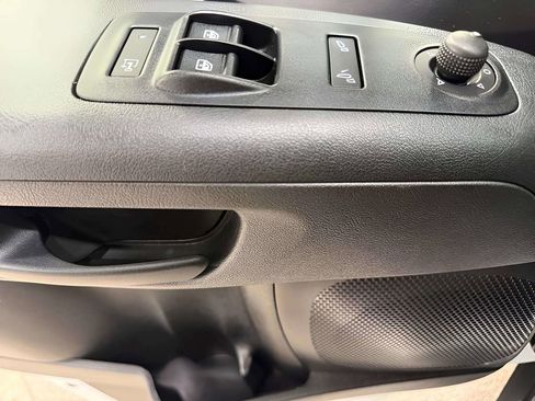 Used 2024 RAM ProMaster 2500 w/ Safety Group FWD image 15