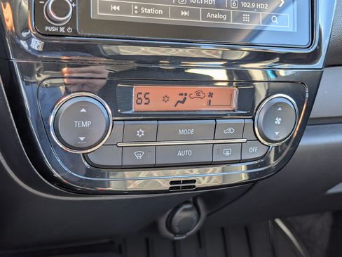 Used 2024 Mitsubishi Mirage Black Edition FWD image 24