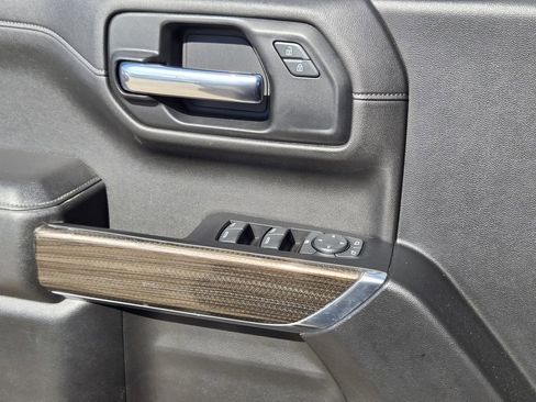 Used 2022 Chevrolet Silverado 1500 LT Trail Boss image 30