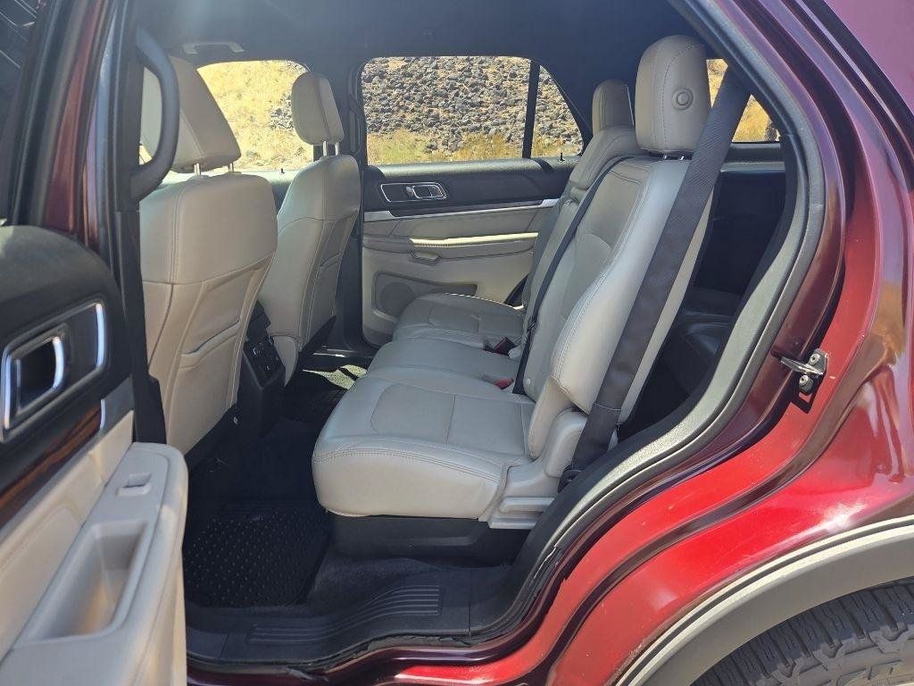 Used 2018 Ford Explorer Limited w/ Equipment Group 301A FWD image 17